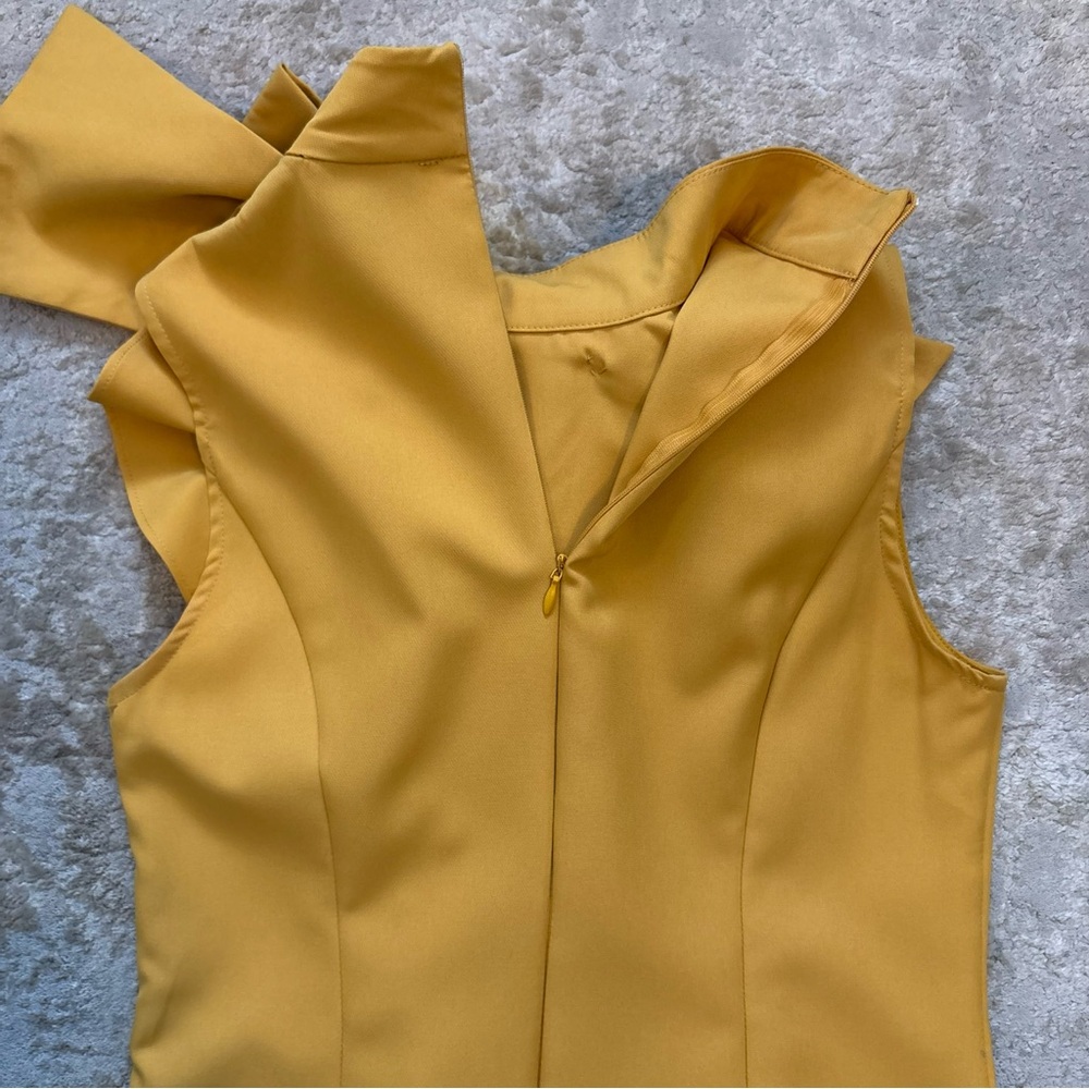 Gracia Big Bow Ruffle Mustard Yellow Sleeveless Top Size Small - Picture 8 of 9